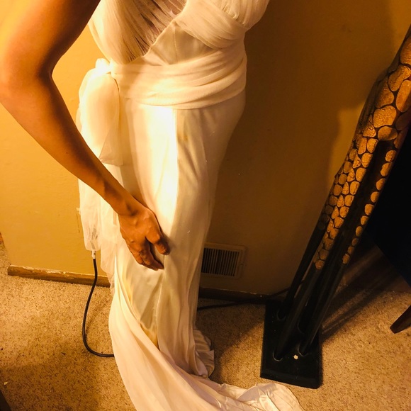 Vera Wang Wedding dress Silk - Picture 4 of 6